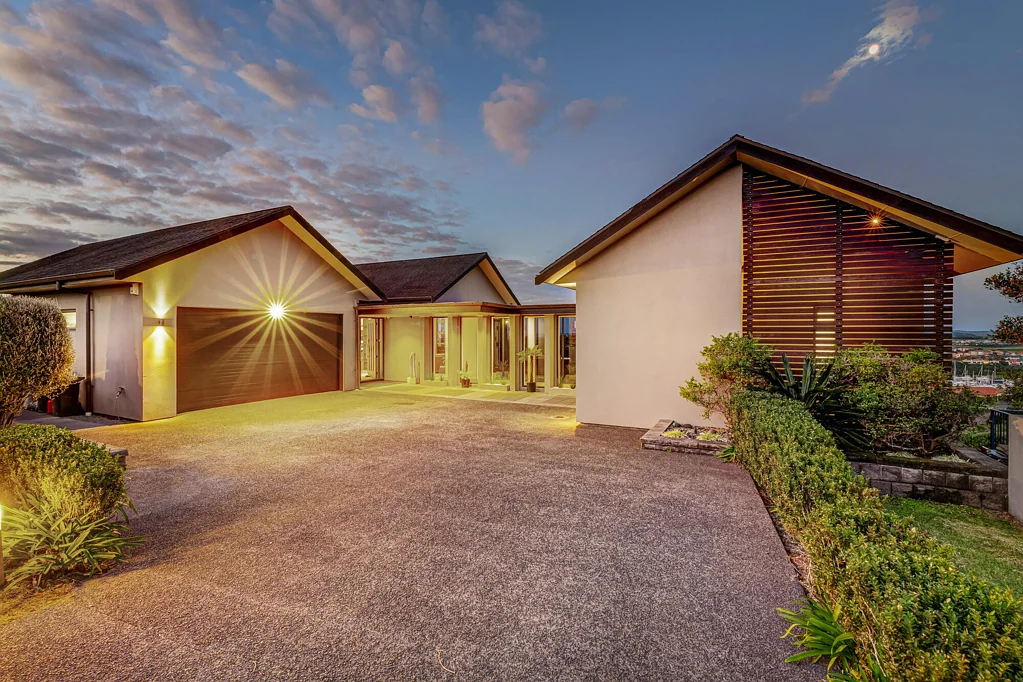 Matakatia 4 Slaapkamer Grand Scale. Unrivalled Views. Absolute Privacy.