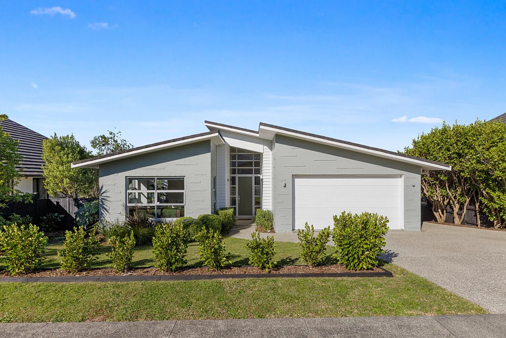 Millwater 4房  Prime location, quality and estuary views