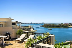 Condo 34/94 Seaworld Drive, Main Beach