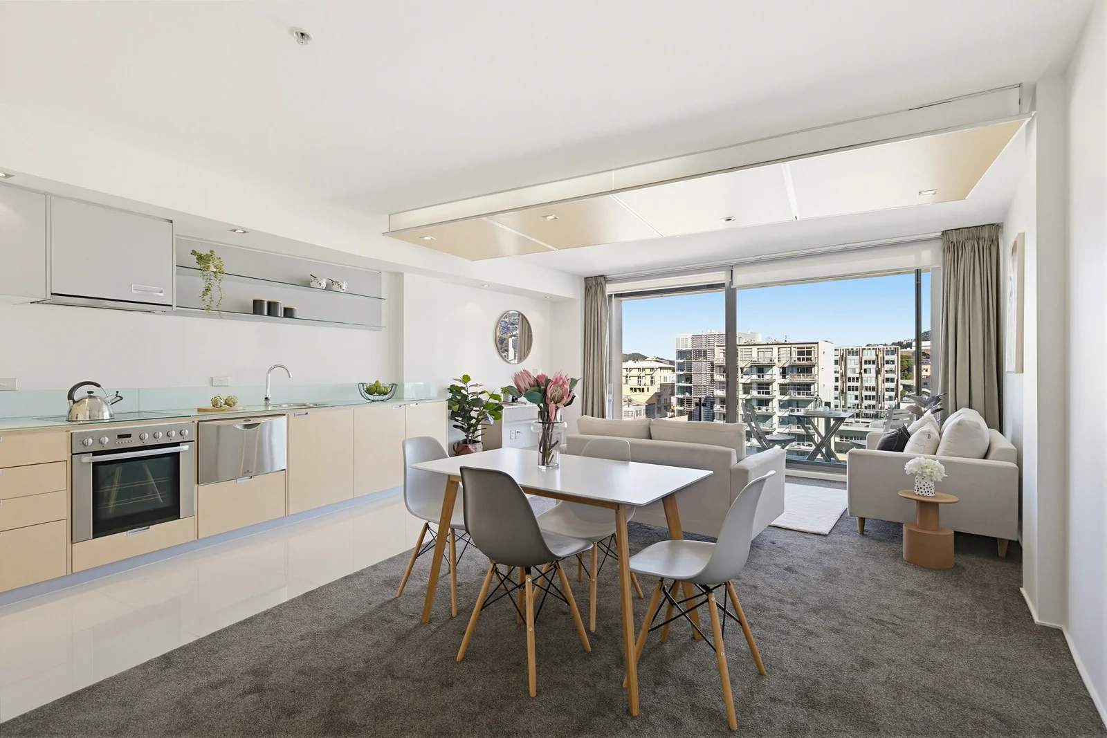 Te Aro 2房  Elevated convenient City living at its Best!