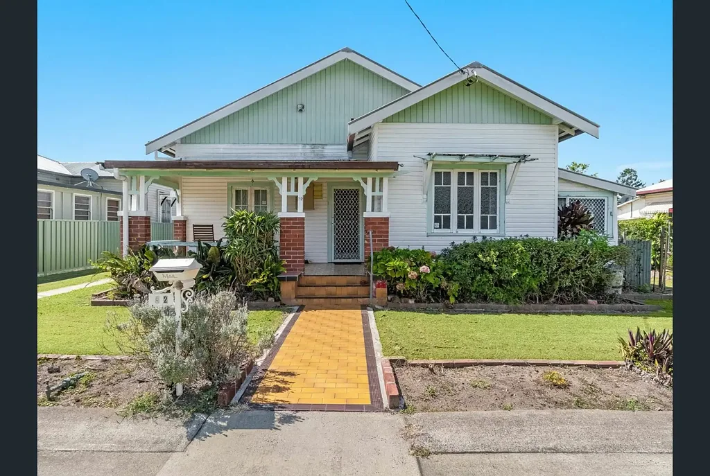 Casino 3બેડરૂમ Spacious Character Cottage in sought after location.
