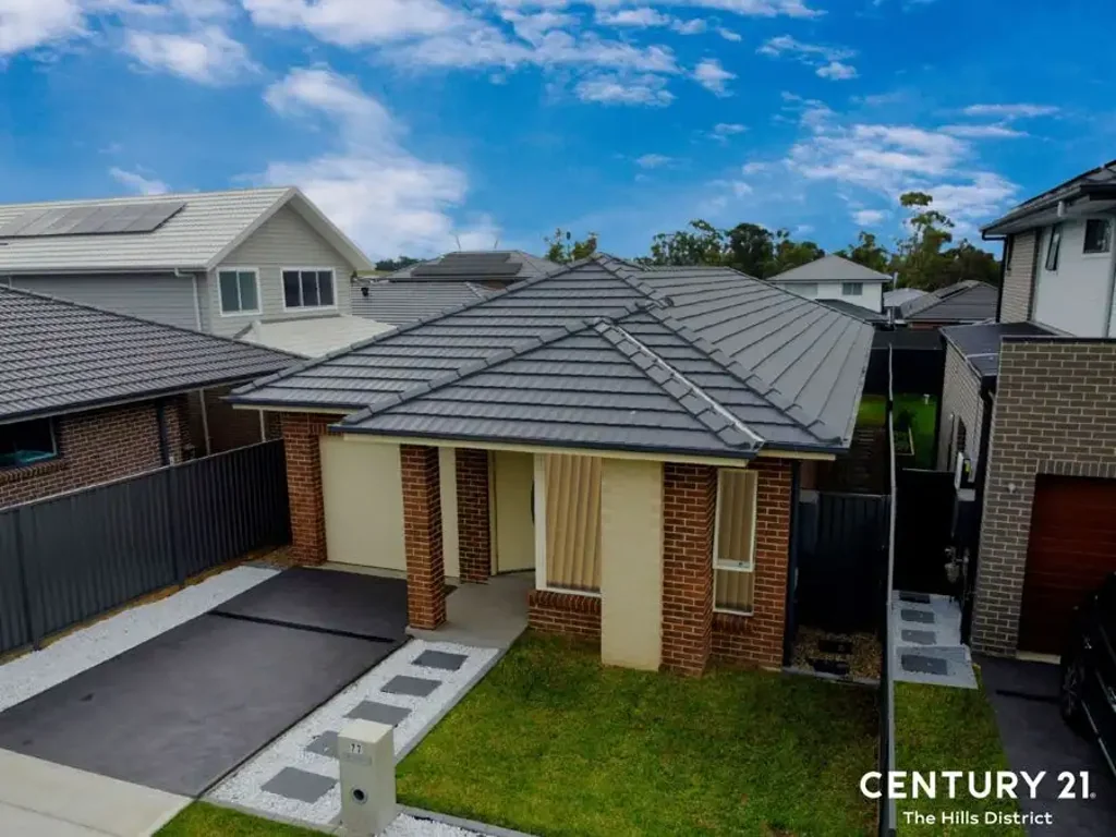 Near new 4 bedrooms home