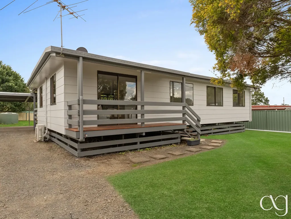 11 Kingsley Street, Walloon, QLD 4306