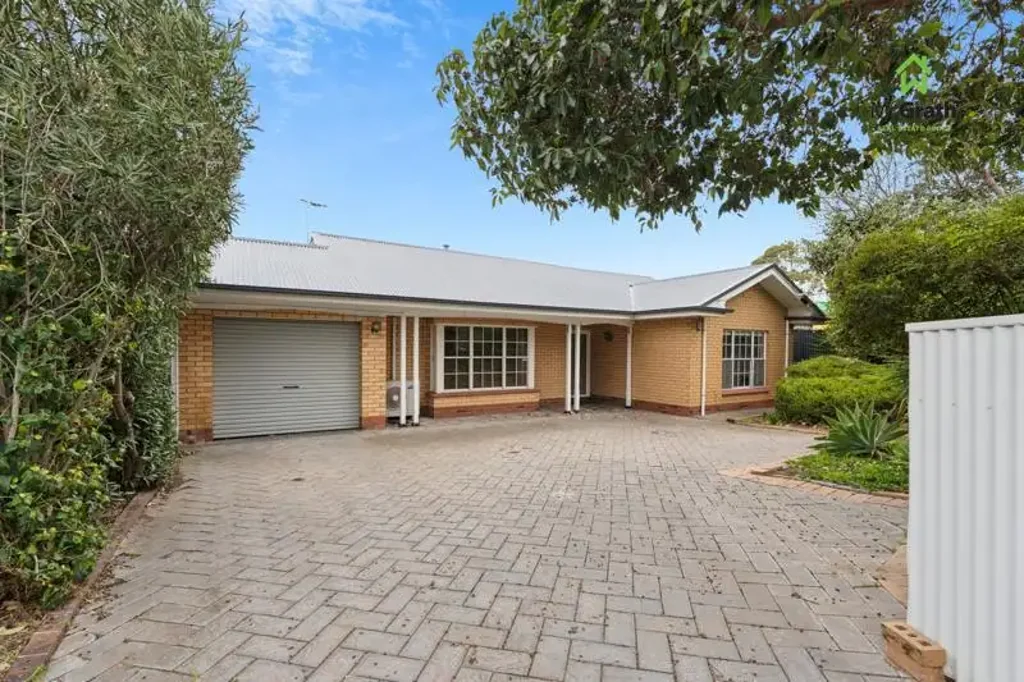 Seacliff 3房  Beachside Opportunity - Move In or Make It Your Own