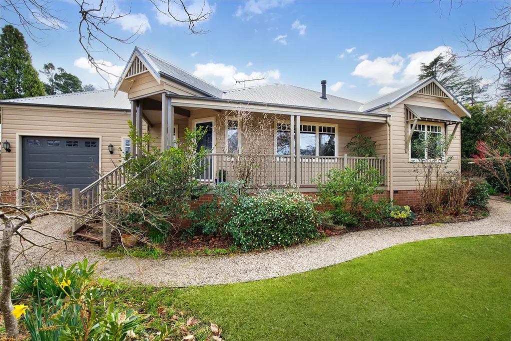 8 Prince George Lane, Blackheath, NSW 2785