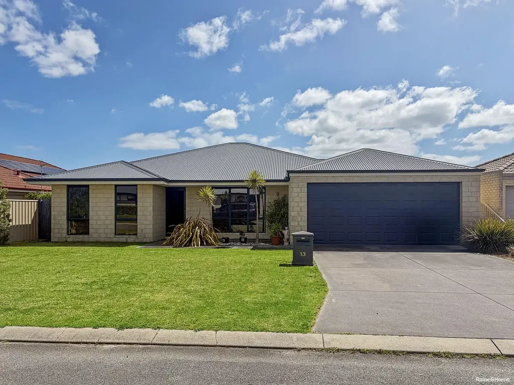 13 Dorado Bend, Mckail, WA 6330