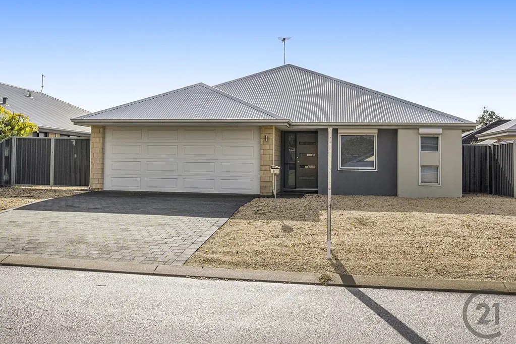 Pinjarra 4房  Spacious Family Living with Room to Entertain