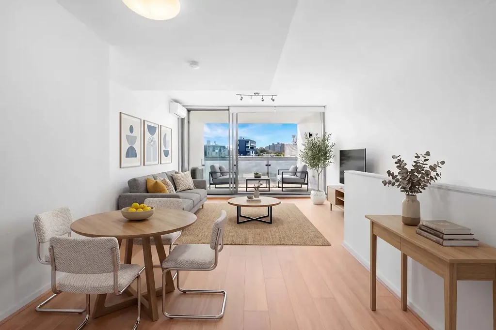 North facing split level apartment in Waterloo