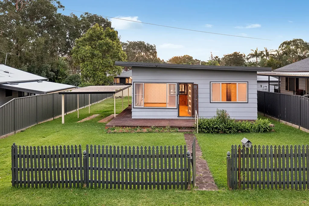 4 Nirringa Road, Summerland Point, NSW 2259