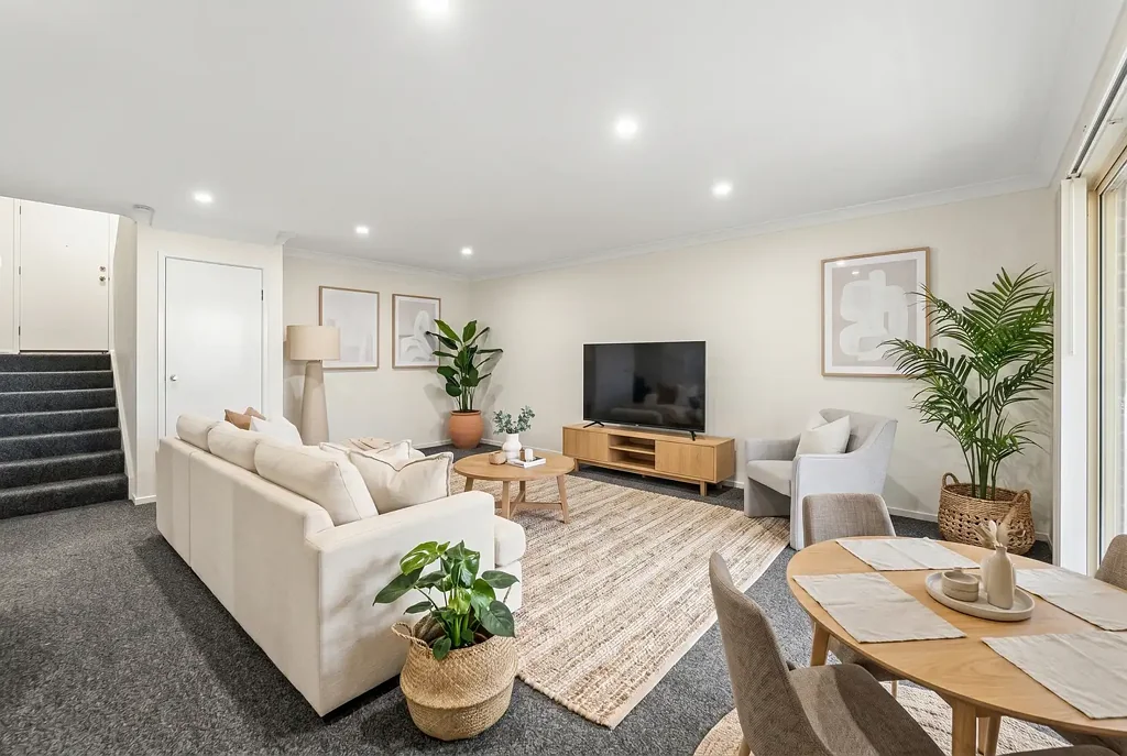 Highland Park 3कमरा Elevated Living with Hinterland Views in Sought-After Panorama Palms