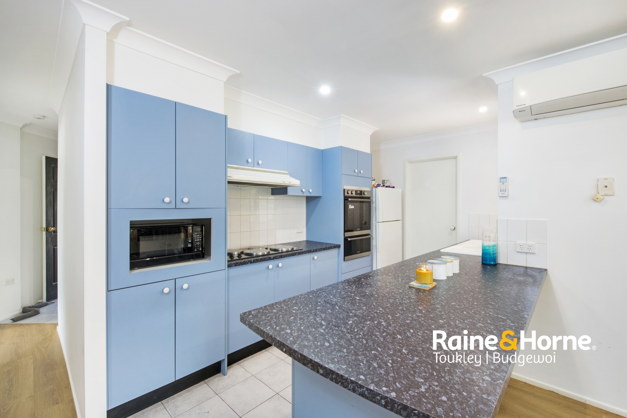 27 TENTH AV, BUDGEWOI NSW 2262, 0房, 0浴, House