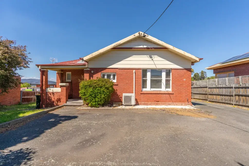 1/67 Giblin Street, Lenah Valley, TAS 7008