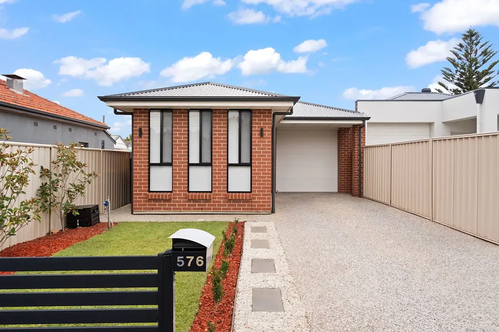 576 Regency Road, Broadview, SA 5083