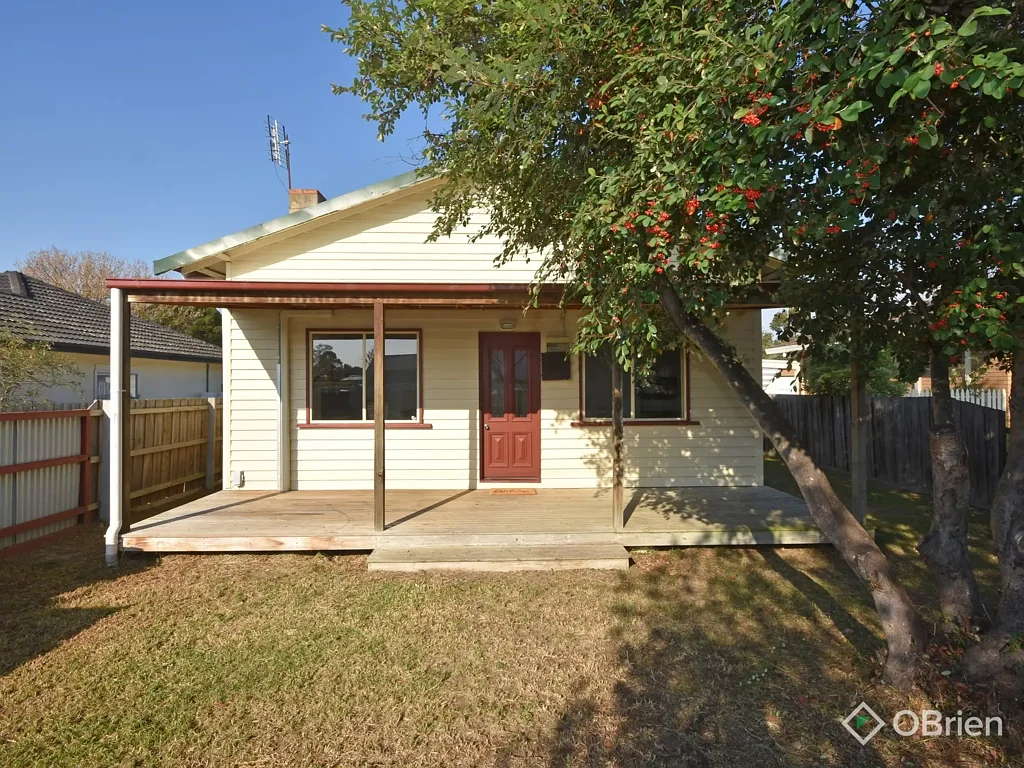 Bairnsdale 3 Bedroom Charming Cottage – A Smart Start or Investment