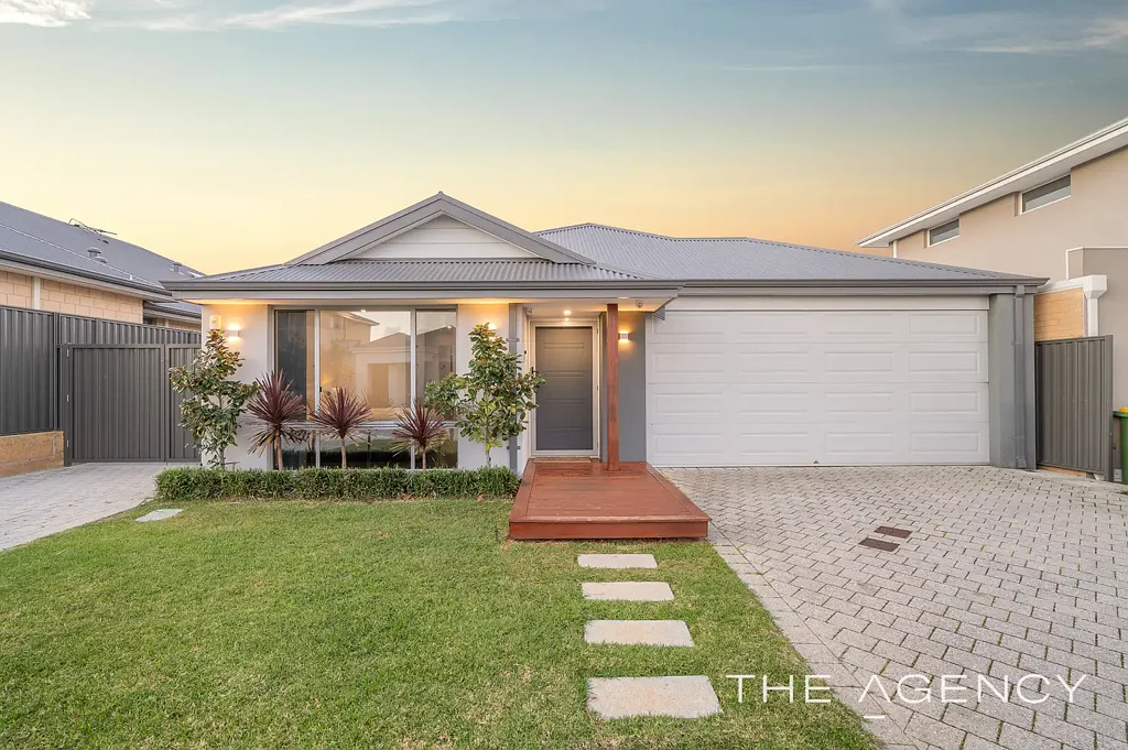 8 Mercury Street, Treeby, WA 6164