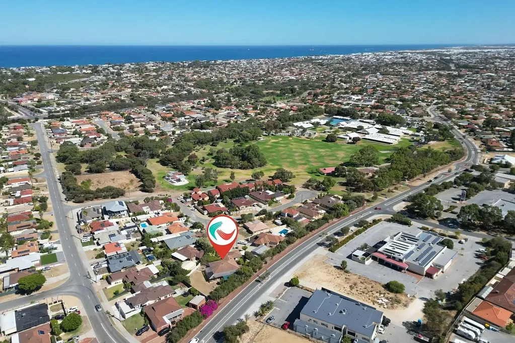 Merriwa 4ห้องนอน 1043sqm R20 Zoned half hour from Perth City and 3km to Quinns Beach!...