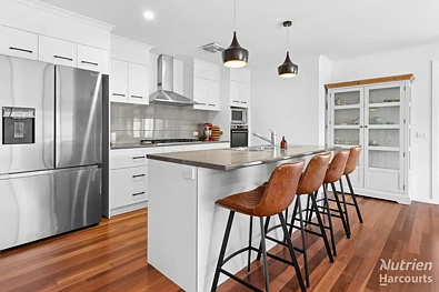 Kusina - 39 FLINDERS ST, RENMARK SA 5341