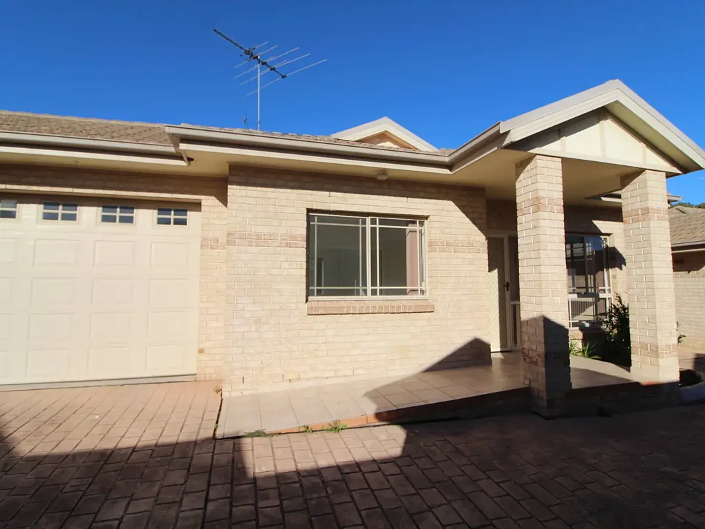 Spacious Two-Bedroom Town house in a Prime Location
