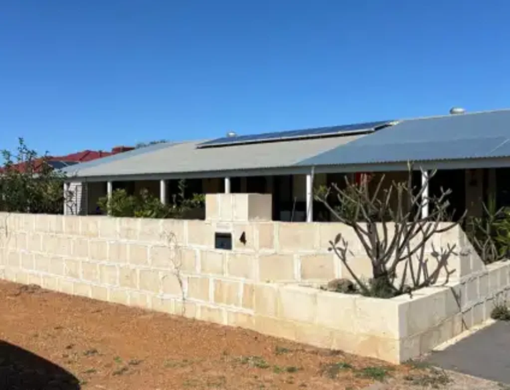 4 Paringa Street, Mount Tarcoola, WA 6530, 4 habitaciones, 1 baños, House