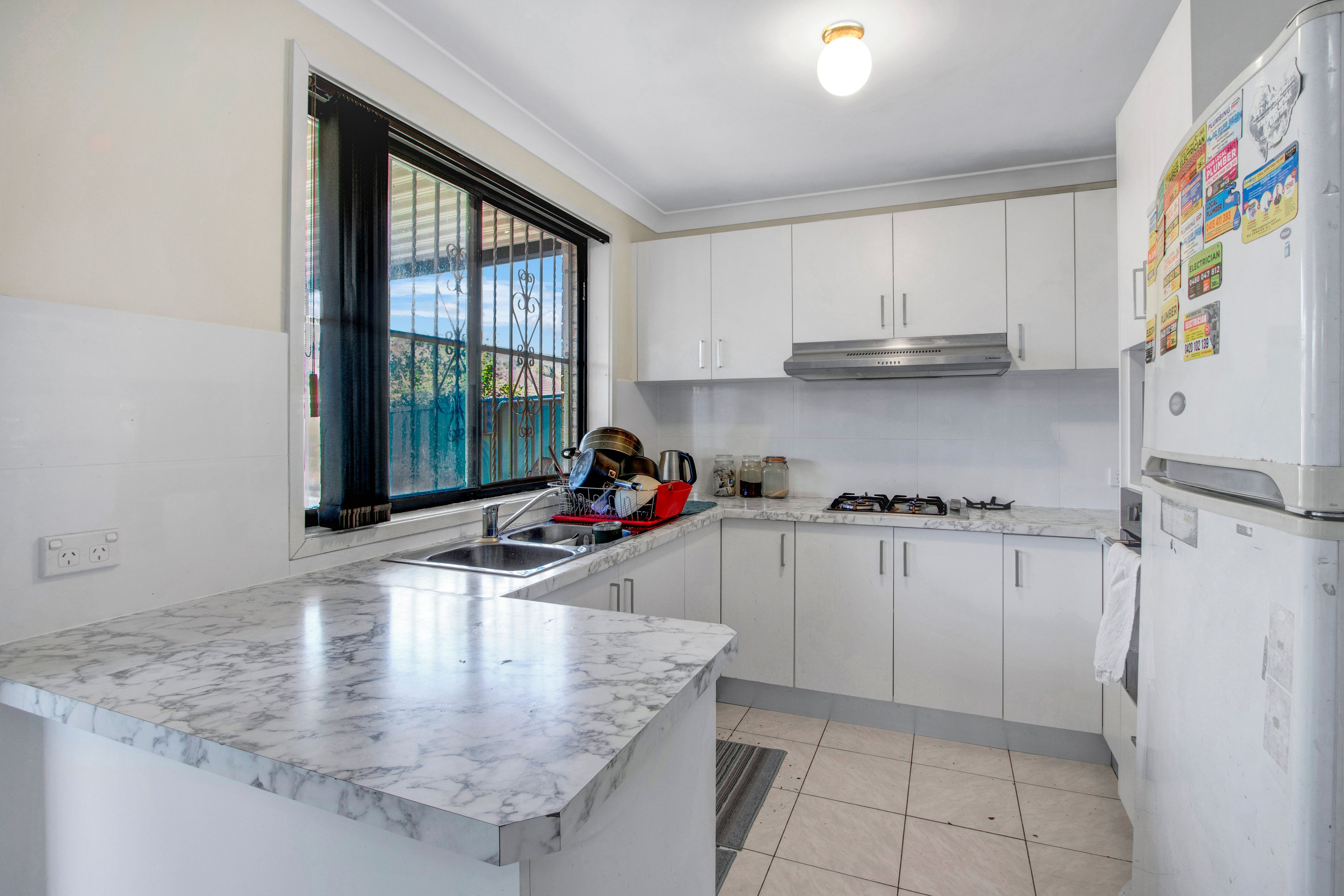 10 BINNAWAY AV, HOXTON PARK NSW 2171, 0 phòng ngủ, 0 phòng tắm, House