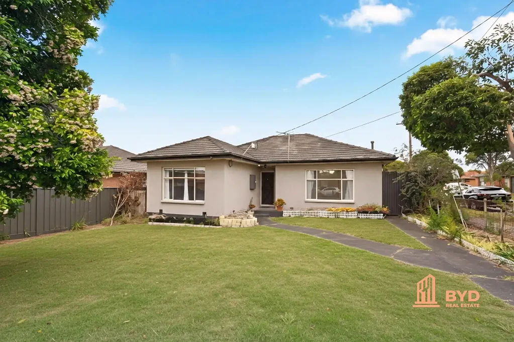 Dandenong North 4कमरा Fully Renovated 4-Bedroom Home in the Heart of North Dandenong