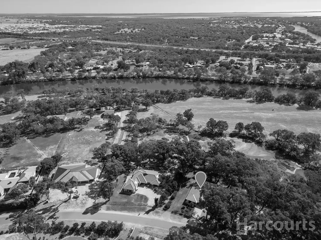 30 Thomasfield Place, Ravenswood, WA 6208