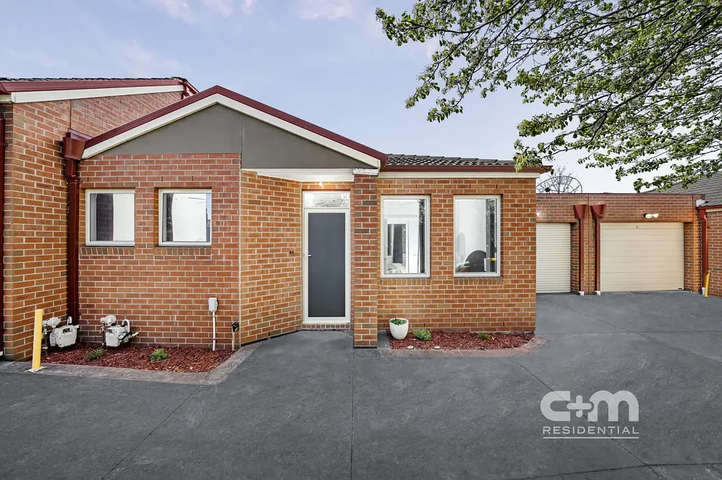 2/17 Gladstone Parade, Glenroy, VIC 3046