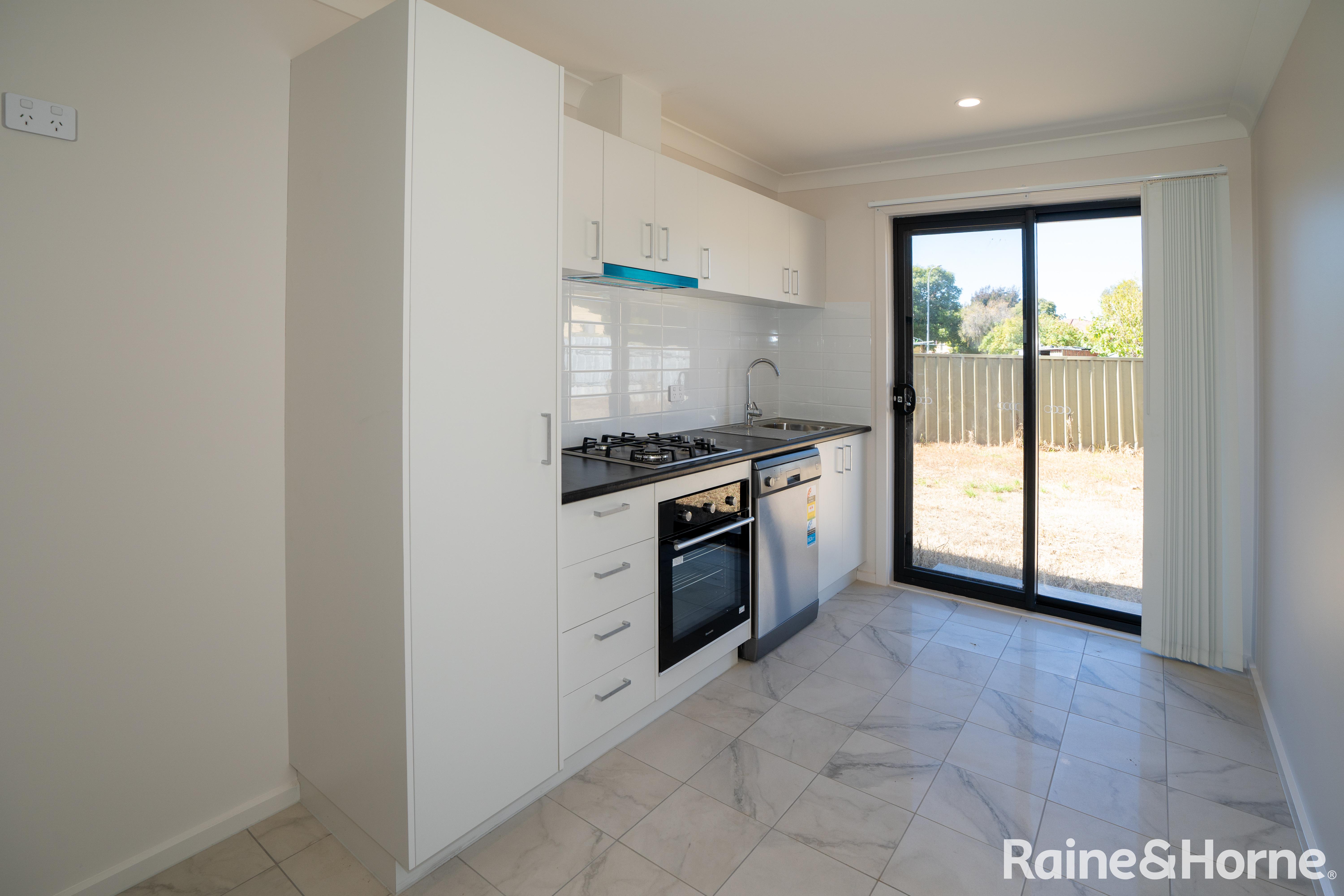 2 MELBA PL, TOLLAND NSW 2650, 0 Bedrooms, 0 Bathrooms, Unit