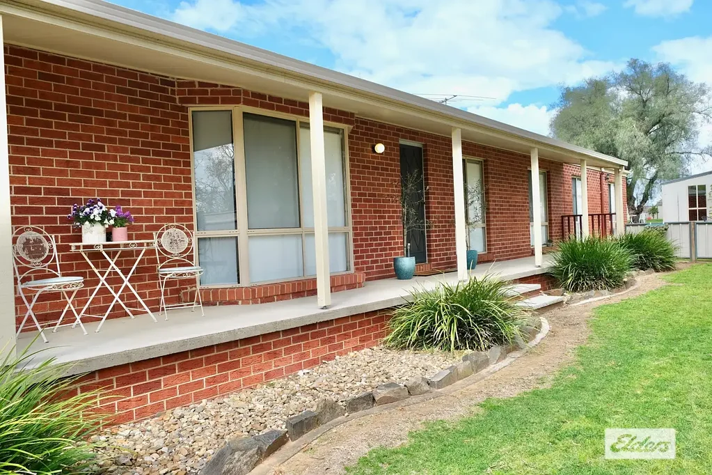 28 Pell Street, Howlong, NSW 2643