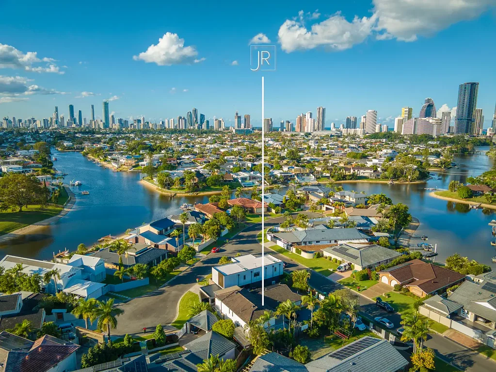 10 Cocos Crescent, Broadbeach Waters, QLD 4218