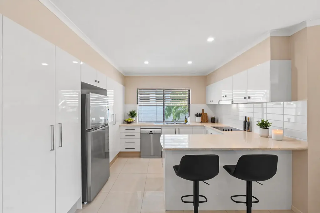 Labrador 2房  North-Facing Apartment in Parker Palms, Just Minutes to the Broadwater