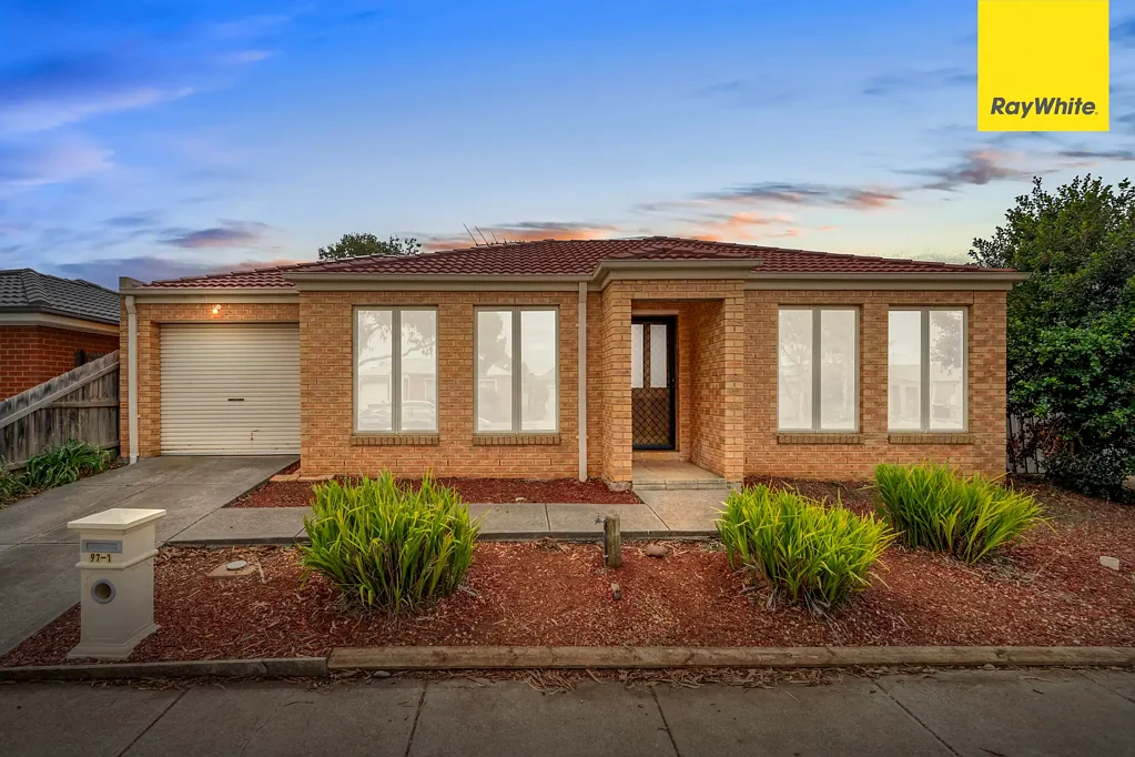 1/97 Dunvegan Drive, Kurunjang, VIC 3337