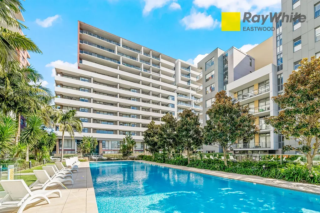 Macquarie Park 1Kwarto Sunlit North-East One-Bedroom with Oversized Balcony - The Perfect First Home