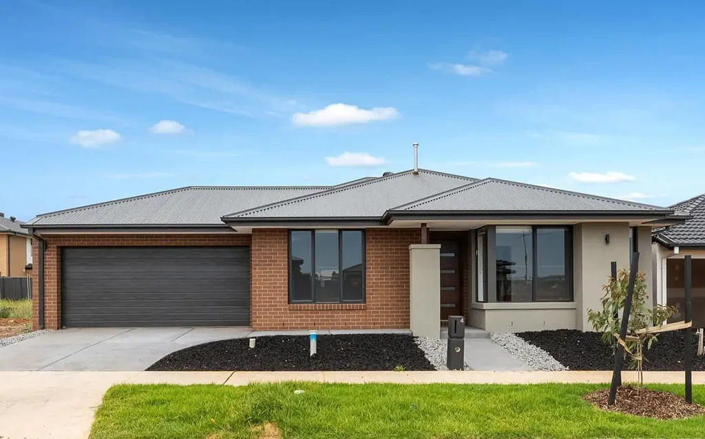 4 Bonito Street, Melton South, VIC 3338