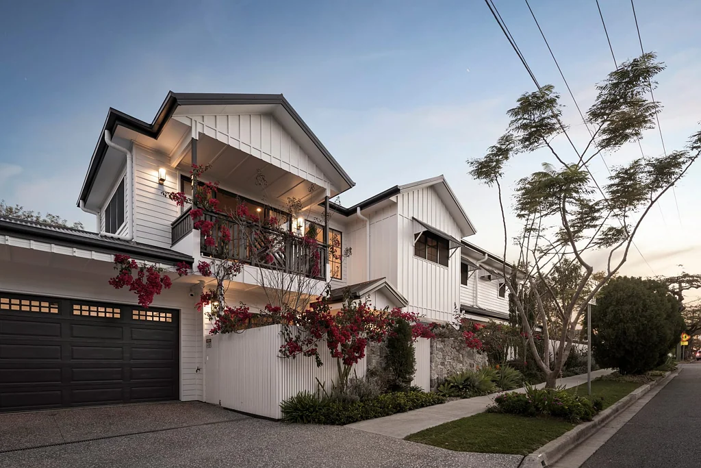 Hendra 5 Bedroom Farmhouse Elegance With Refined Executive Appeal.