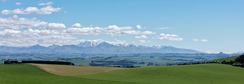 Oamaru "Space to build, views to admire"