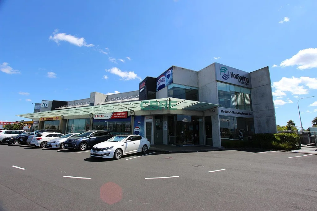 Flat Bush CBRE - Brilliant Bishop Dunn Office