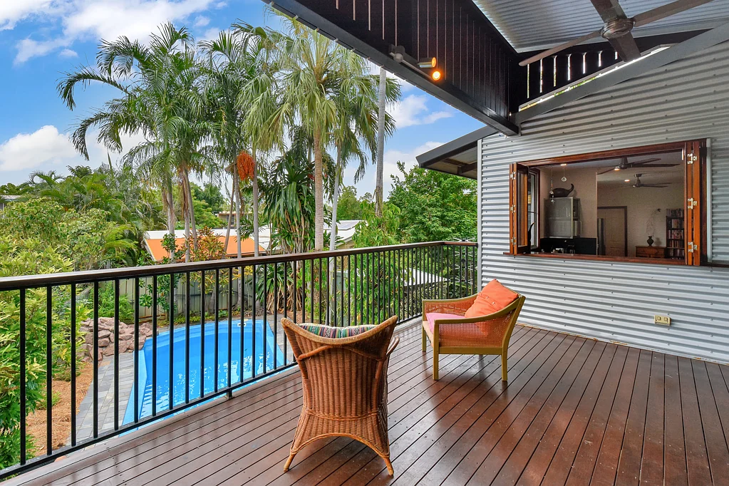 10 Matthews Road, Malak, NT 812