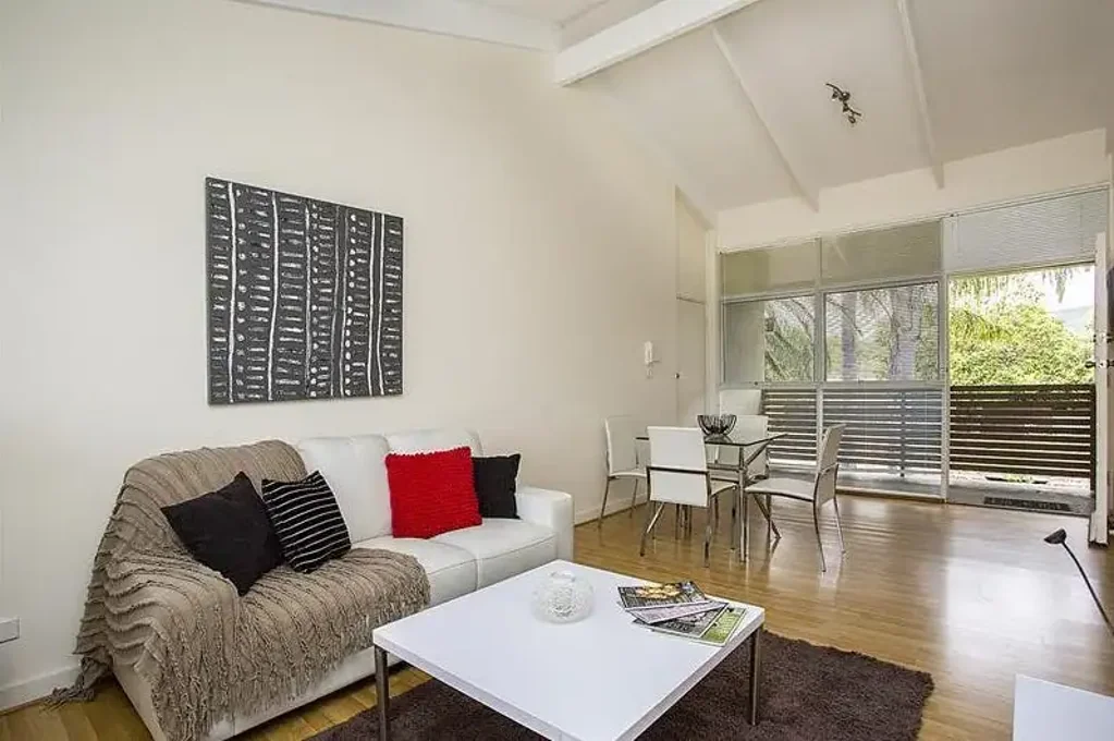 Pristine apartment at every turn!
