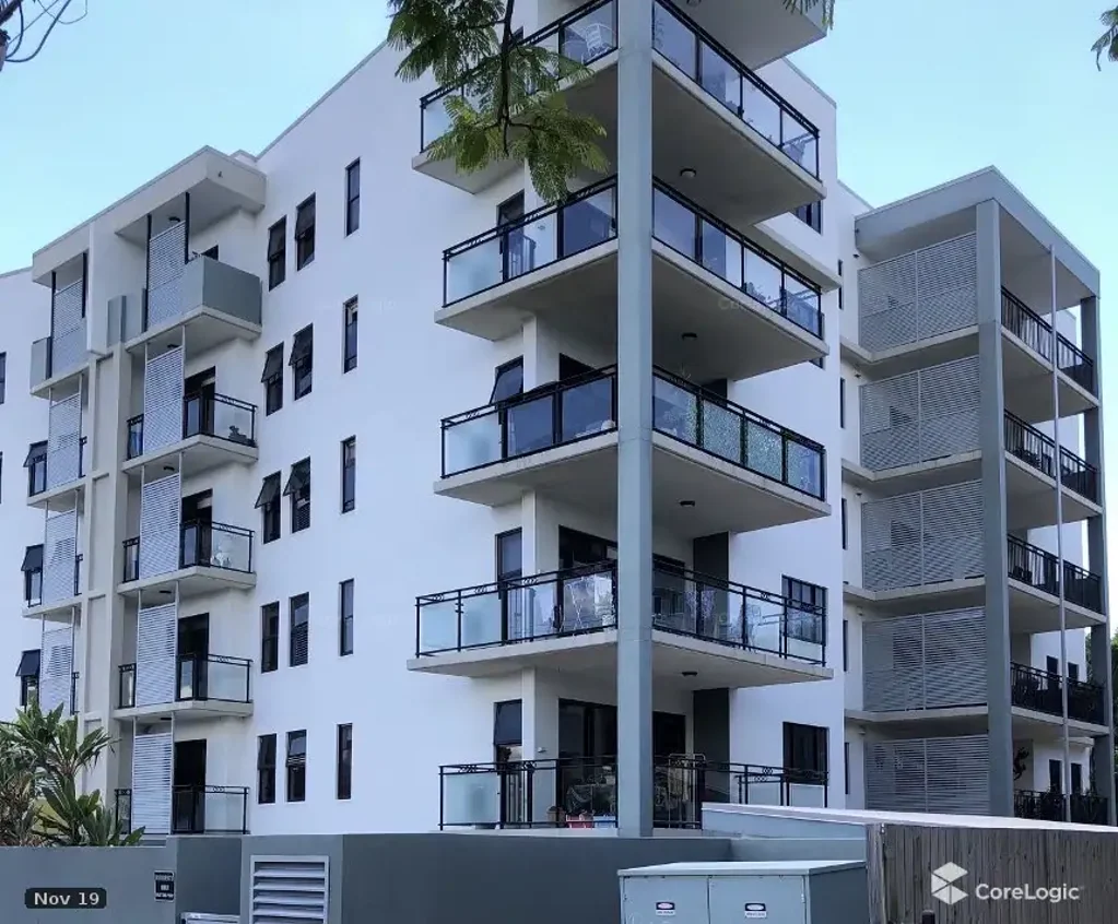 Stylish and Spacious Apartment in Redcliffe