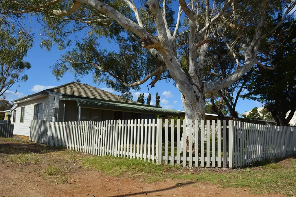 Hopetoun 3 Bedroom Historical charm with modern interior