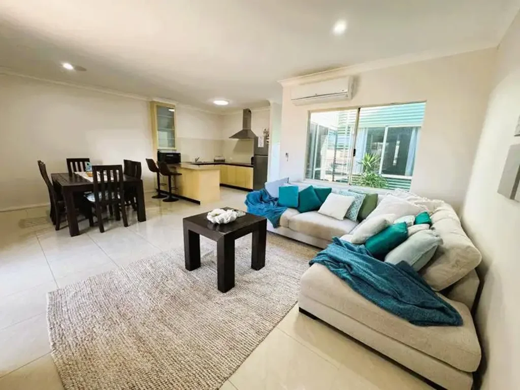 Jurien Bay 3બેડરૂમ FULLY FURNISHED 3 X 2 UNIT IN SOUGHT AFTER SEAFRONT ESTATE