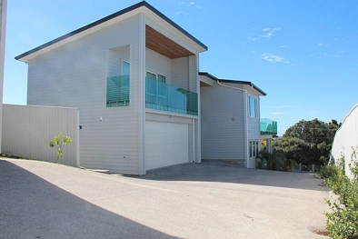 Prime Location and sea view