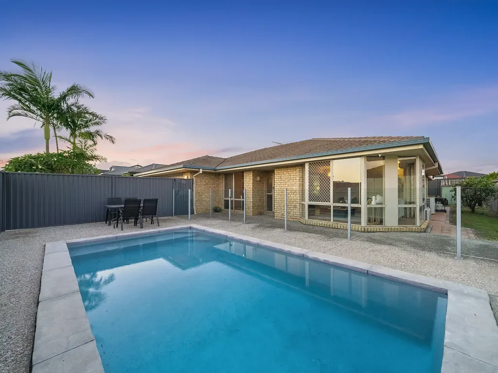 64 Whitehorse Road, Dakabin, QLD 4503