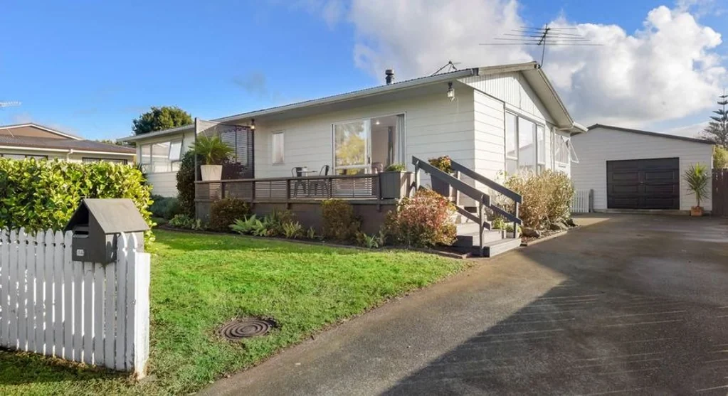 WAIUKU, 4 BEDROOMS