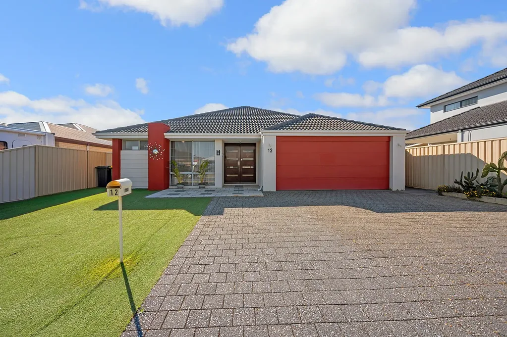 12 Carran Lane, Canning Vale, WA 6155
