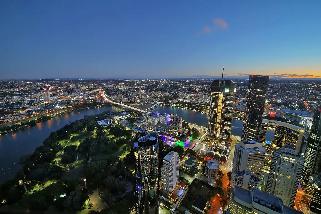 Brisbane City 2 Bedroom Exclusive Inner City Luxury with Panoramic Views