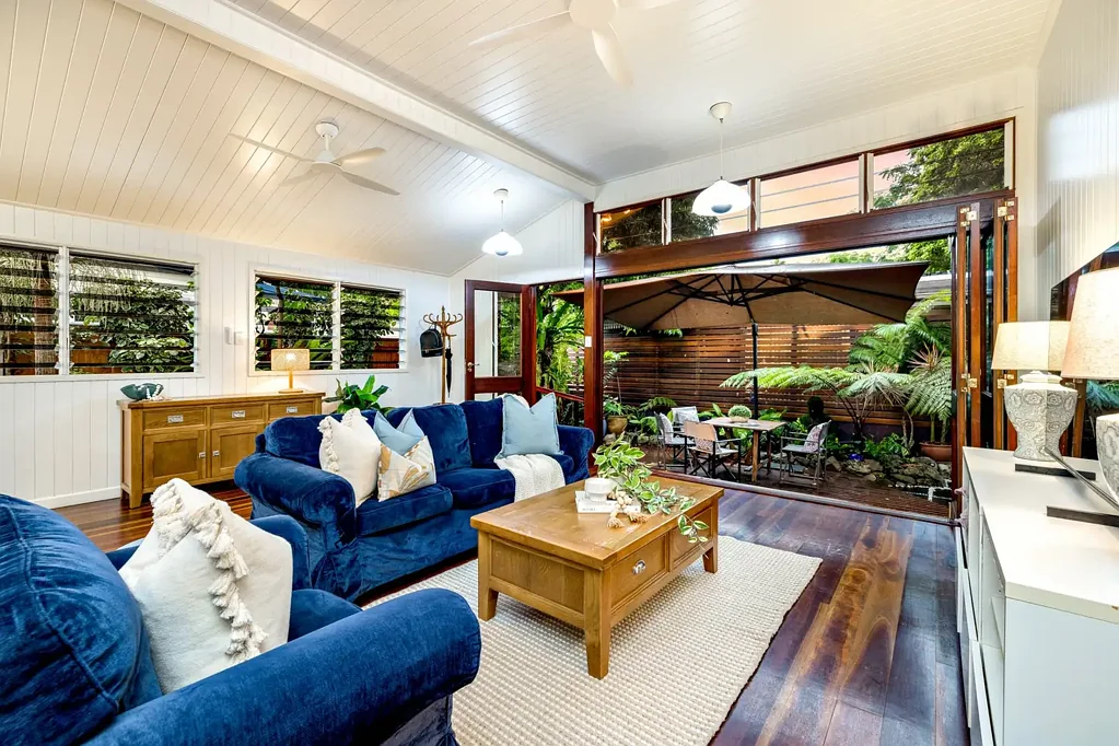 96 Christensen Street, Machans Beach, QLD 4878