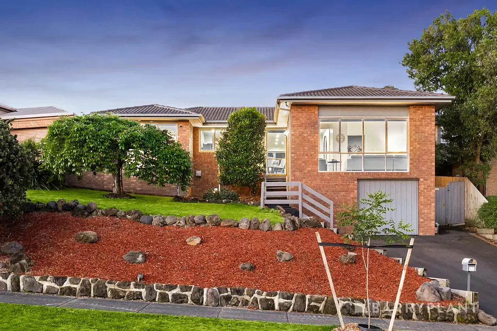 Mooroolbark 4غرفة نوم Radiant lifestyle with exceptional views.