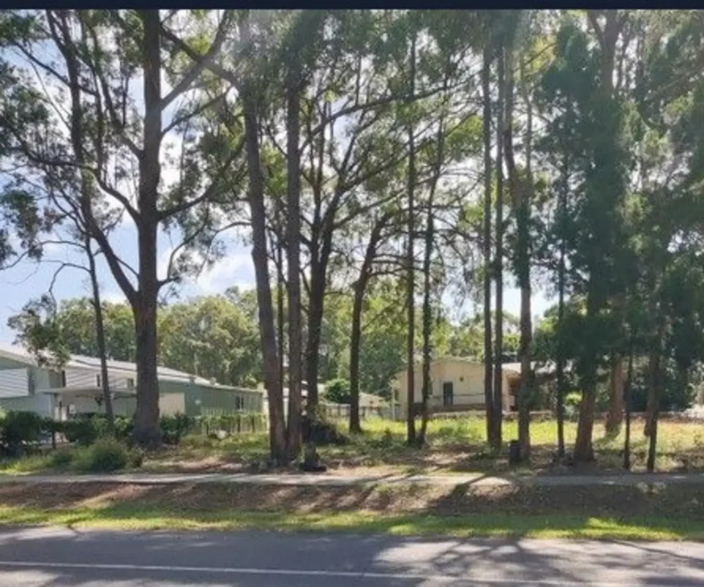 Macleay Island 627m² Corner Block with Dual Street Access